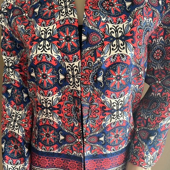 Very nice DN Designs Jacket. Size 16 but runs more like a 12-14. - Picture 2 of 5